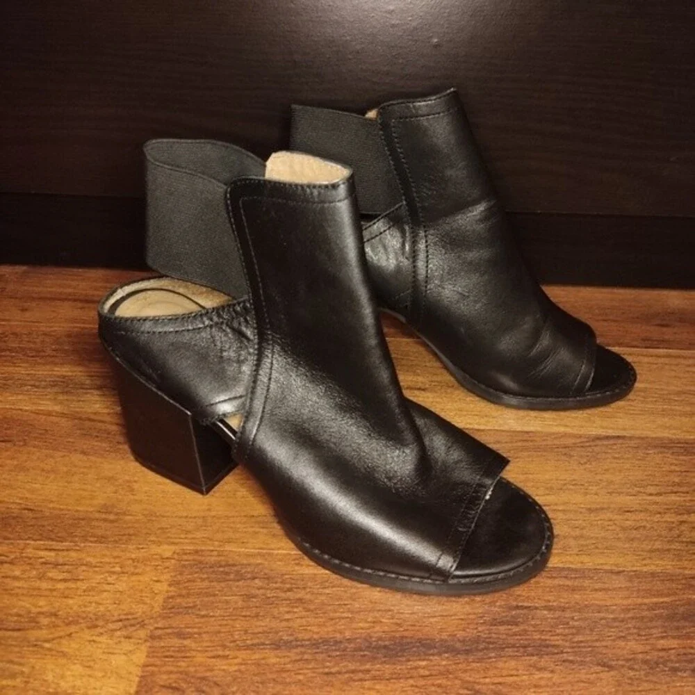 SIXTYSEVEN Black Genuine Leather Peep Toe Booties Sandals Heels